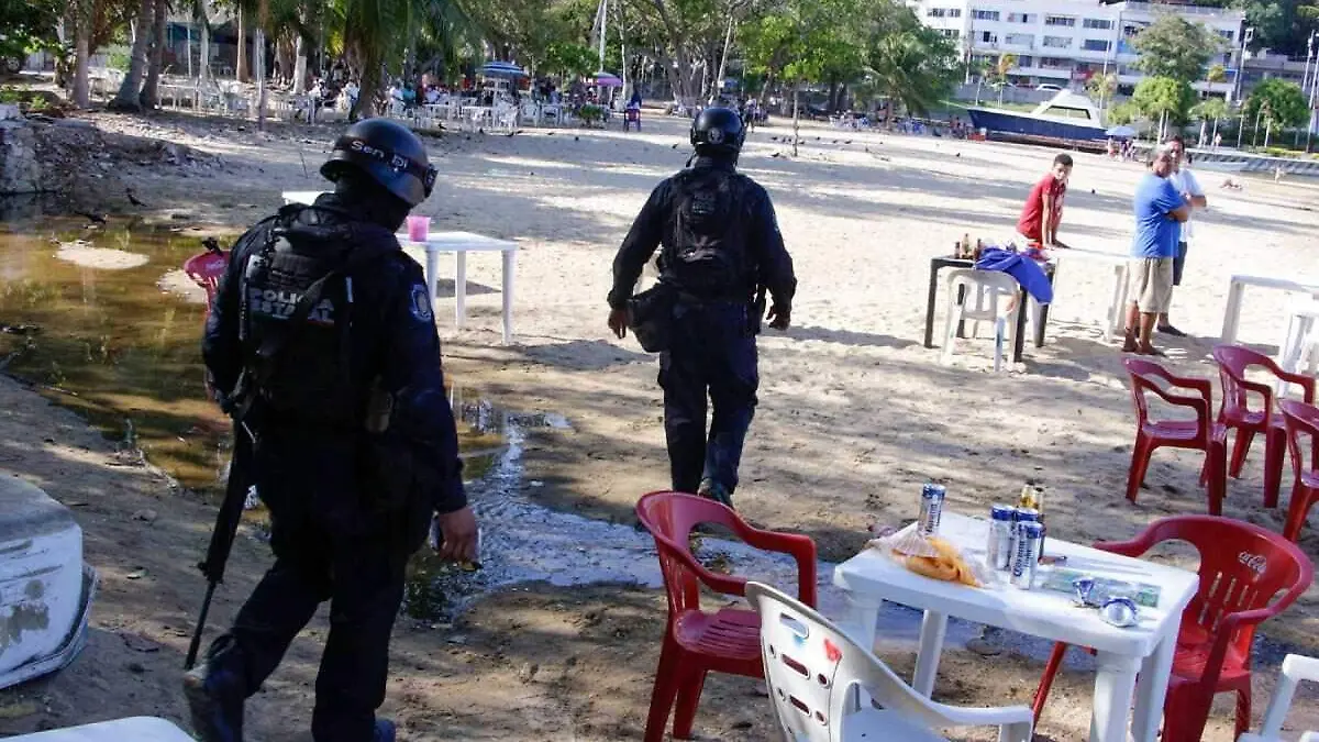 balacera en playa de Acapulco